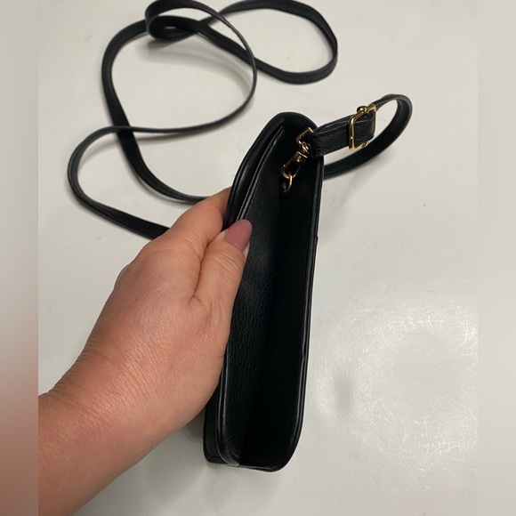 Black Crossbody Wristlet small Bag - Picture 8 of 9